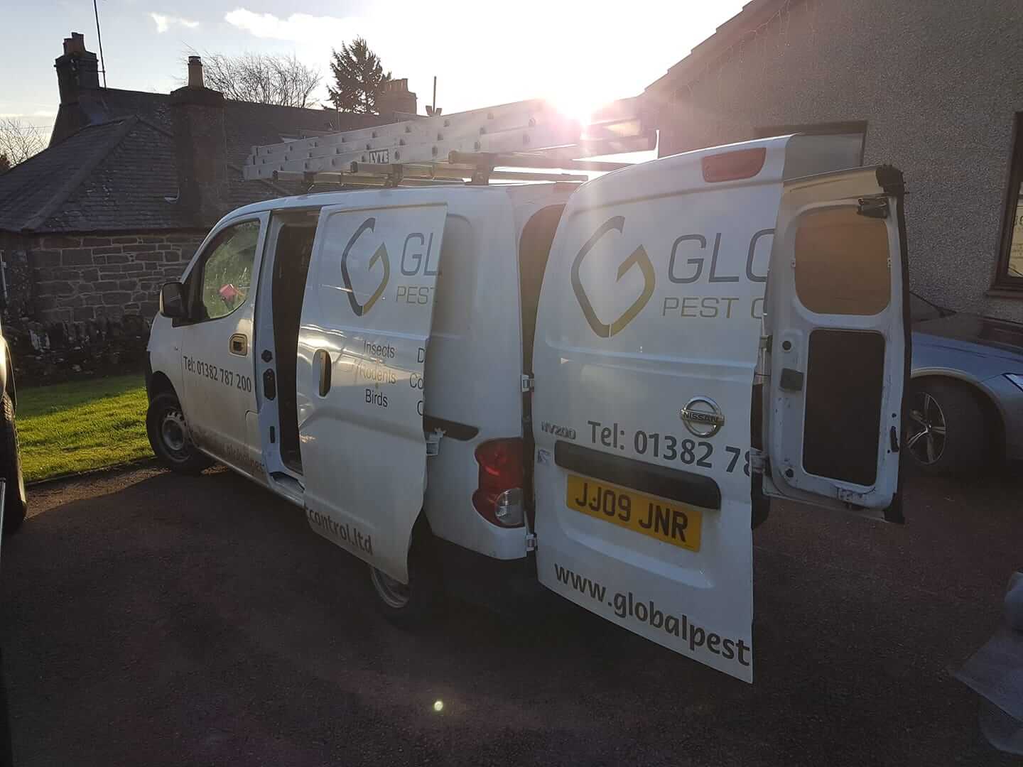 call out to pest control residential